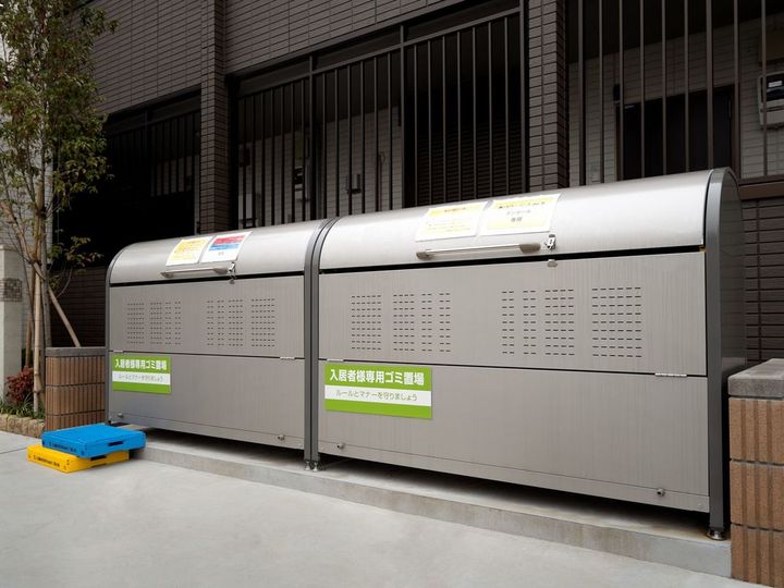 アパートのゴミ捨て場