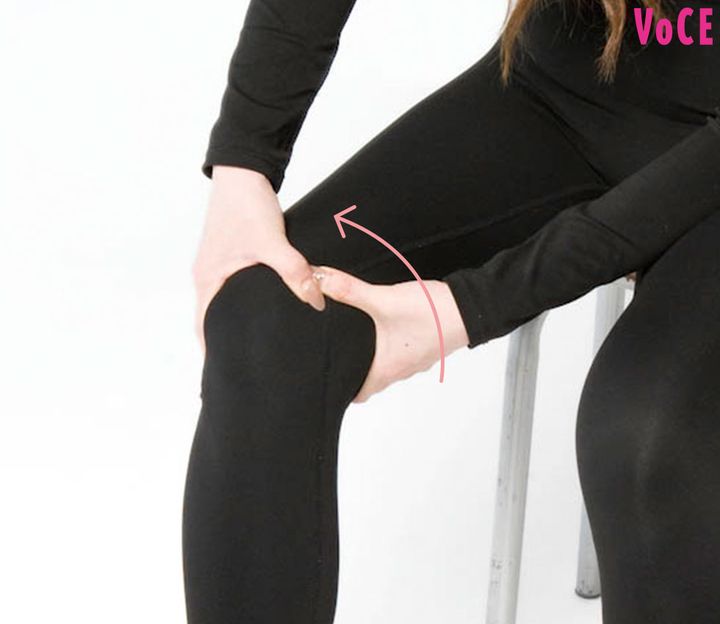 【XO脚って何？】この座り方してる人は要注意！改善するための筋トレ＆ストレッチを紹介