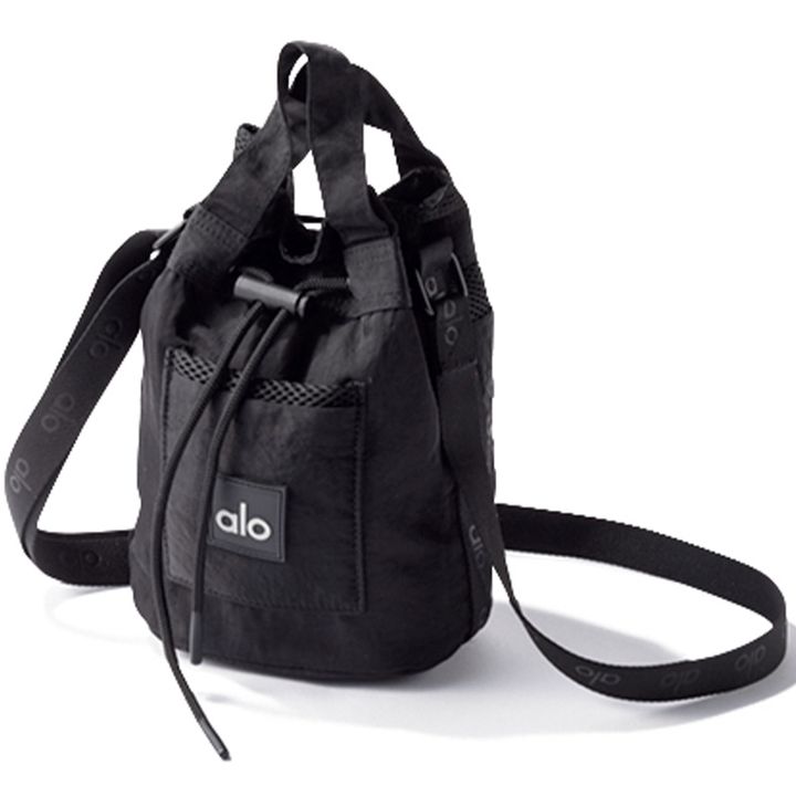 aloの黒バッグ