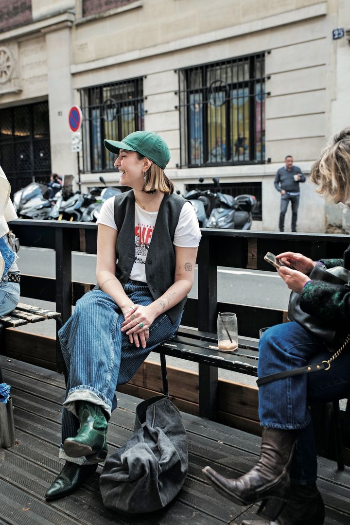 ワンランク上のコーディネートは、アクセントカラーが決め手！【パリジェンヌの一週間コーデ】