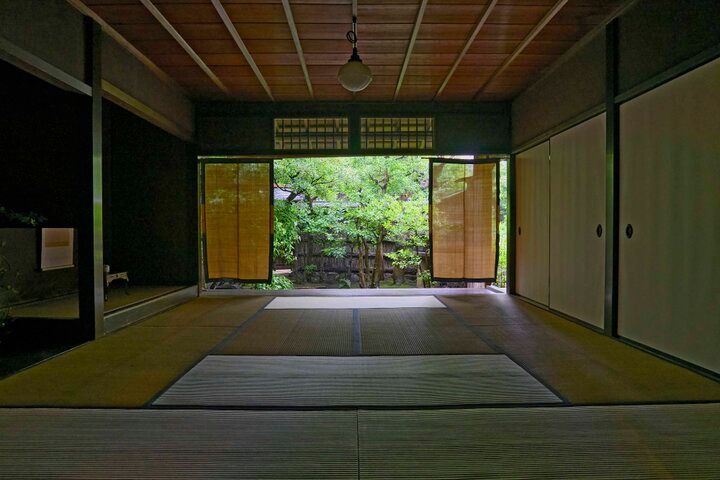 京都の夏を楽しむ♪ 目にも爽やかな青もみじや、涼を呼ぶ京町家の夏のしつらえ