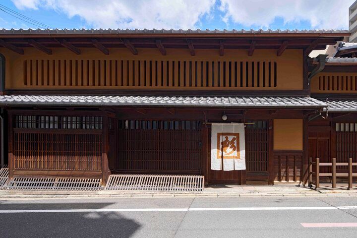 京都の夏を楽しむ♪ 目にも爽やかな青もみじや、涼を呼ぶ京町家の夏のしつらえ