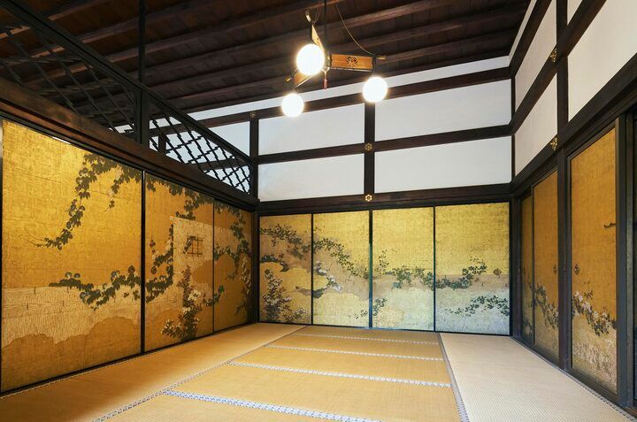 京都の夏を楽しむ♪ 目にも爽やかな青もみじや、涼を呼ぶ京町家の夏のしつらえ