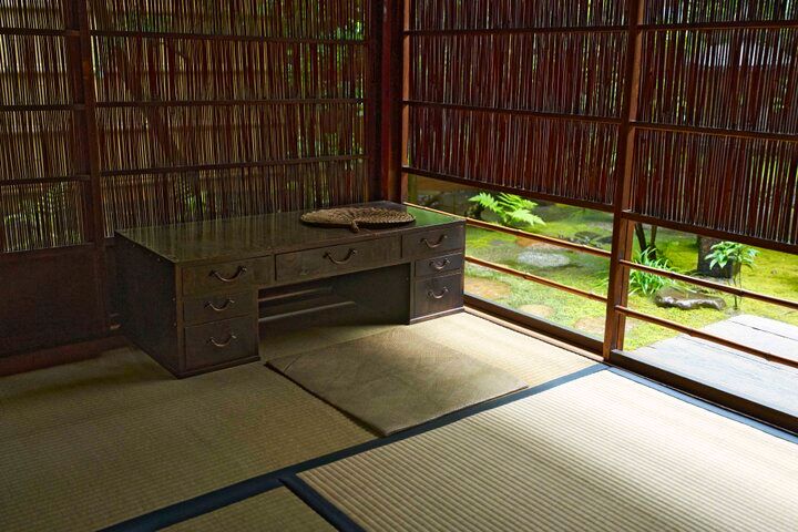 京都の夏を楽しむ♪ 目にも爽やかな青もみじや、涼を呼ぶ京町家の夏のしつらえ