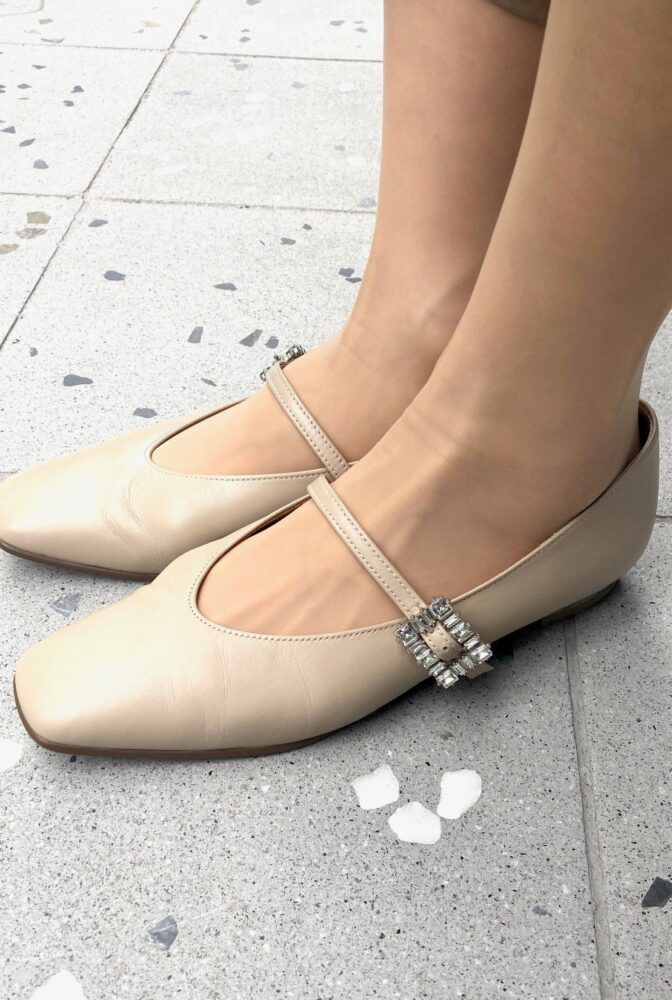 「銀座かねまつ」の靴