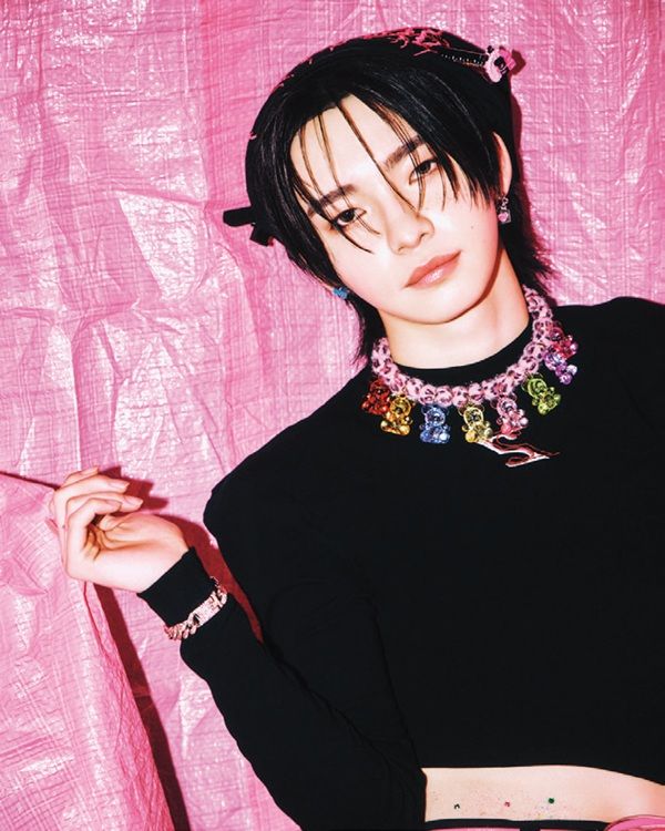 そうた 2005年8月15日生まれ、東京都出身。ミステリアスな雰囲気とクレバーさ、透明感ある歌声で人々を惹きつける。