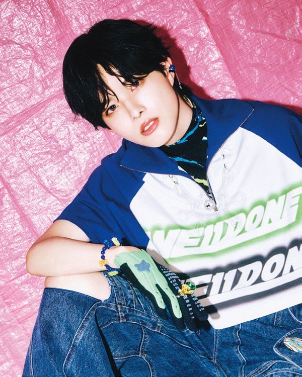 ゆうじゅ 2002年12月20日生まれ、埼玉県出身。特技はサッカーと料理！ みんなを支える最年長リーダー。