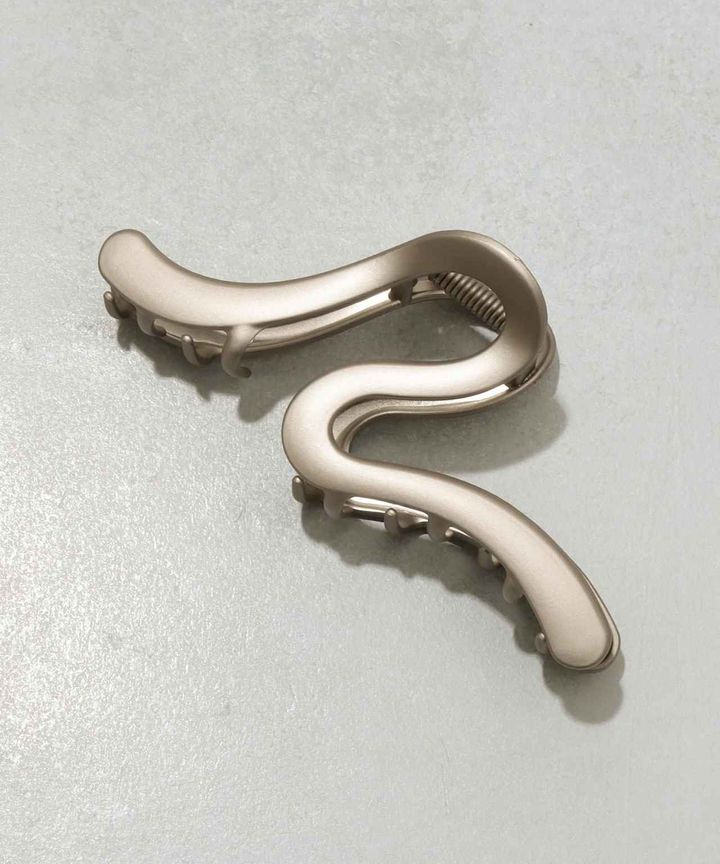 画像1: 出典：3COINS