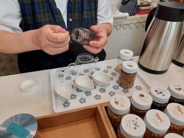 ブレンドしてもらう様子