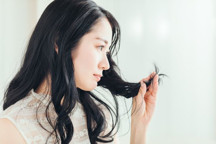 紫外線で髪が傷んだときのNG行為とは？