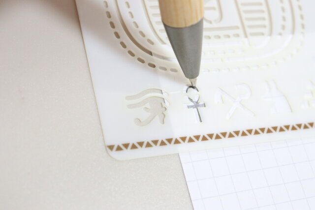 セリア ミニデザインテンプレート 2枚 エジプト＆ナスカ柄 使用例