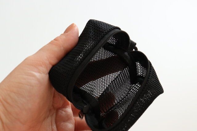 ギョロ目マルチケース 素材