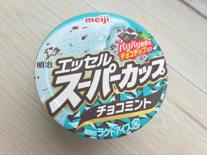エッセル スーパーカップ チョコミント