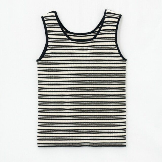 しまむらのニットタンクトップ