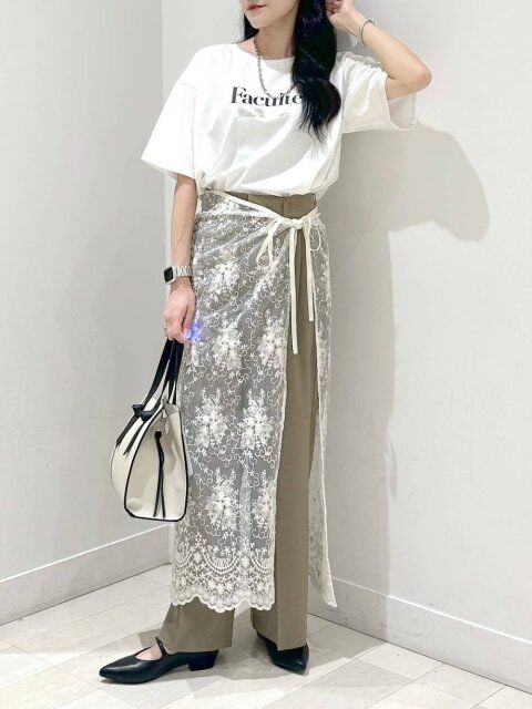 ロゴTシャツコーデ3