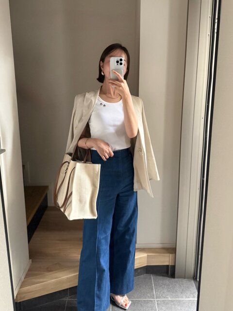 ホワイトスタイル：爽やかデニムコーデ ジャケットを羽織る