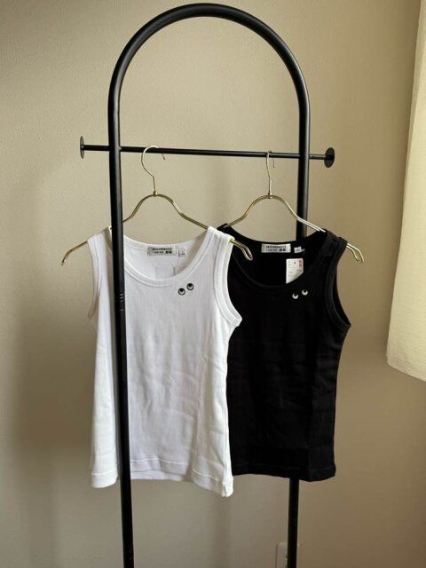 ユニクロ T4TANK／リブタンクトップ OFF WHITE BLACK
