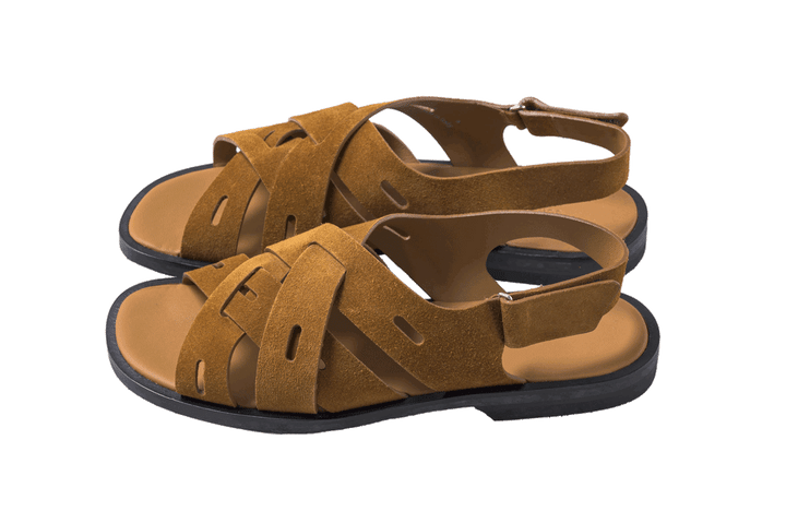 〈ジョンロブ〉のサンダル