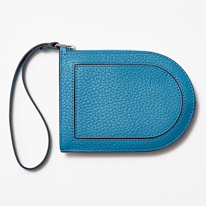 デルヴォーのフラグメントケース「パンDマルチファンクション」