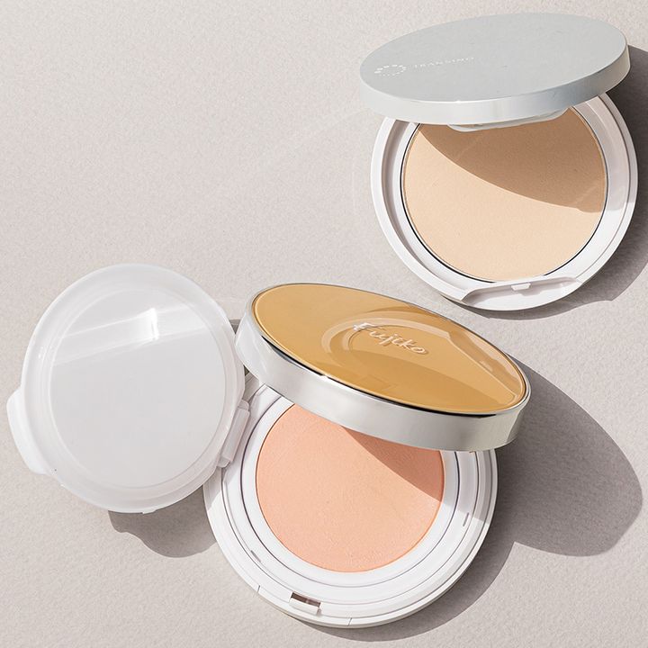 コンパクトタイプのパウダー日焼け止め２点