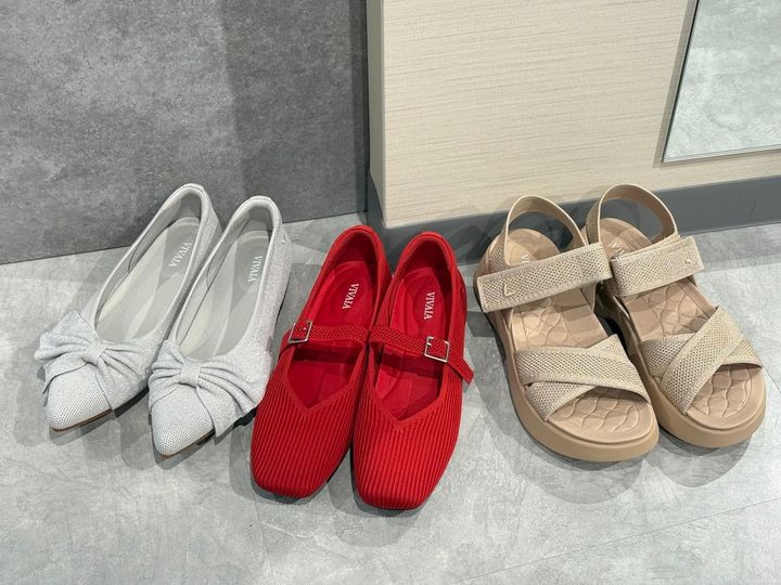 VIVAIA [Azura] ポインテッドトゥ リボン付き フラット、[Margot Mary-Jane] スクエアトゥ メリージェーン フラットシューズ、[Kiara] AdaptAll™ スポーツ サンダル 