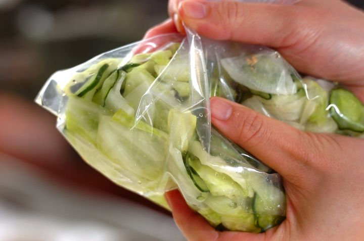 夏の薬味たっぷりの浅漬けの作り方2