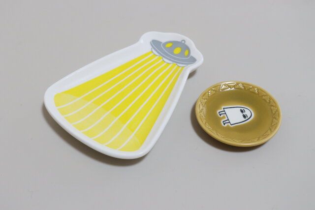 ダイカットプレートユニークSF ミニプレートメジェド デザイン