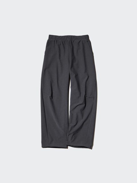 ユニクロのジャージーカーブパンツ