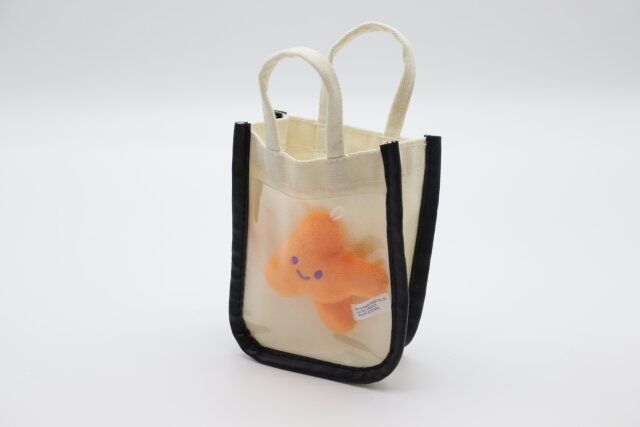 ダイソーの推し活バッグのミニチュアみたいなPVCポケット付トートバッグチャーム