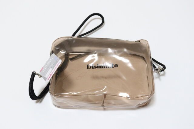 ダイソーのショルダーバッグ（黒、モカ）のパッケージ