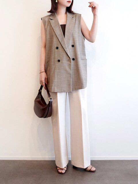 白パンツコーデ1