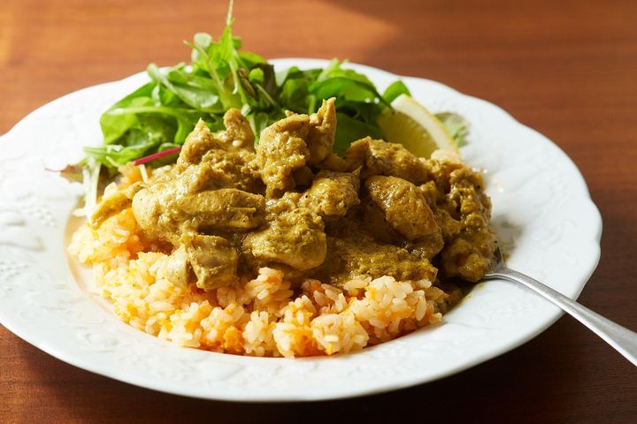 スパイス香る“焼かないタンドリーチキン”