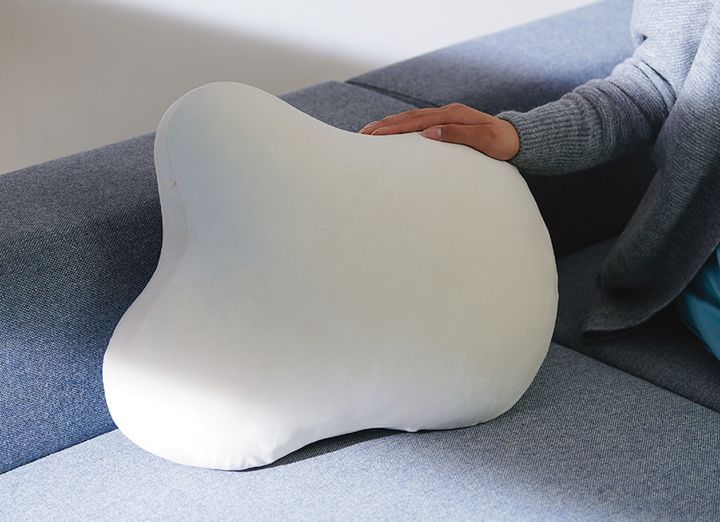 呼吸が自然と整うクッション。「fufuly（フフリー）」