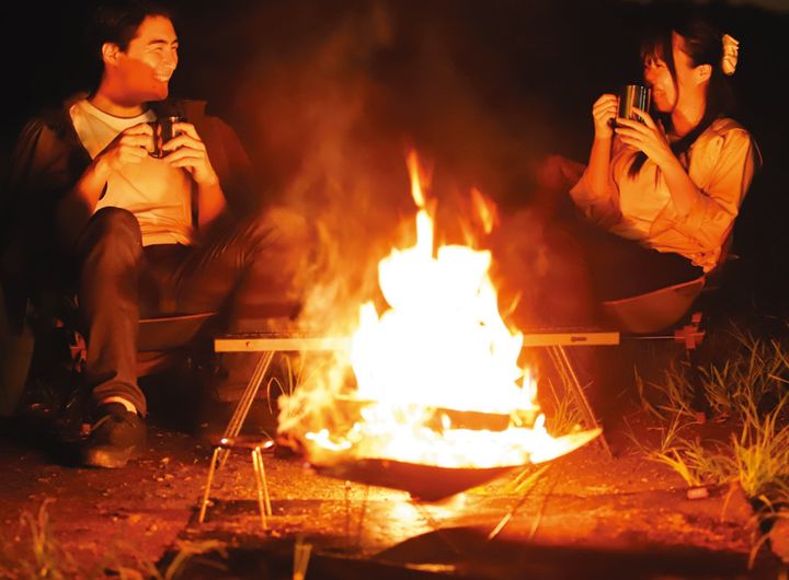 手ぶらで炎の揺らめきを堪能できる。「TOKYO TAKIBI TIME」