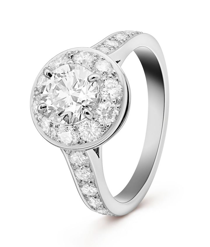 「イコーヌ」（PT×ダイヤモンド0.3ct〜）￥957,000〜