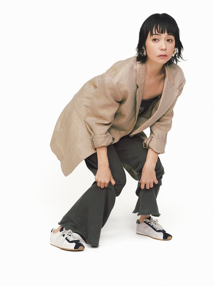 【大人カジュアル】Miu Miu スニーカー アスレジャールック 洗練 ヴィンテージっぽいスニーカーやスポーティな逸品も【ミュウ