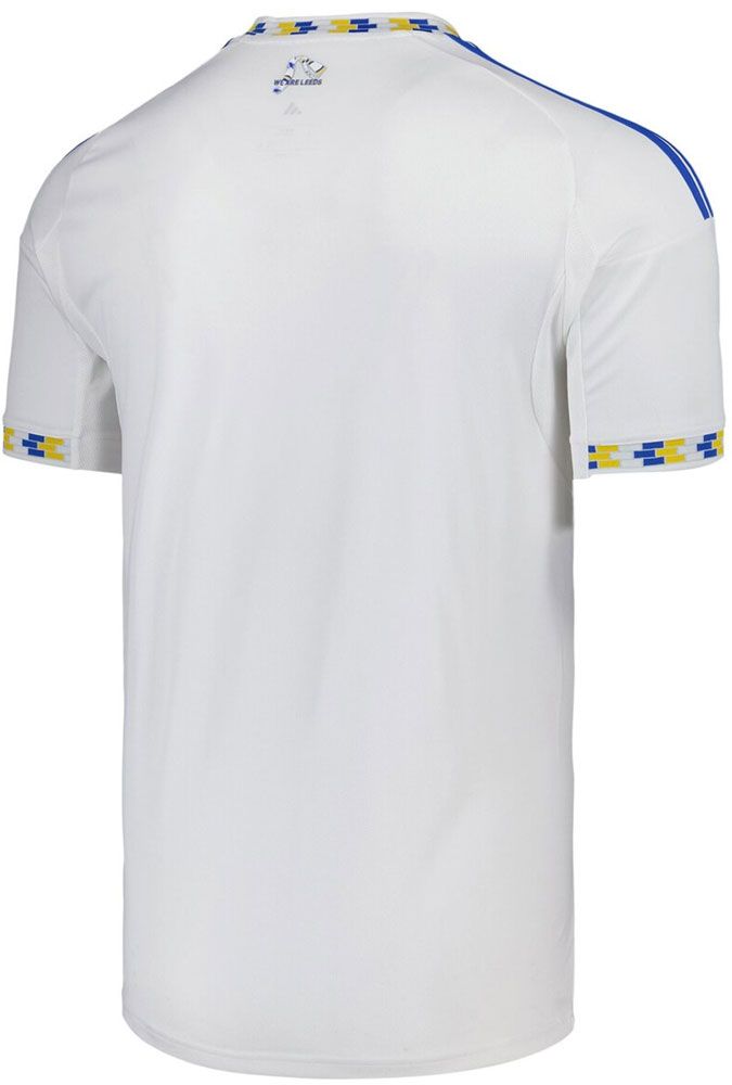 日本代表が所属のイングランド古豪、新ユニフォームは「Jリーグクラブ」と同じ胸スポンサーに