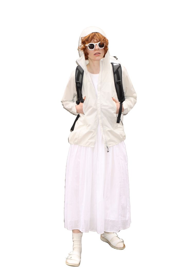 メリハリをつけるのが大切！夏のホワイトコーデとカッコよく決めるコツ