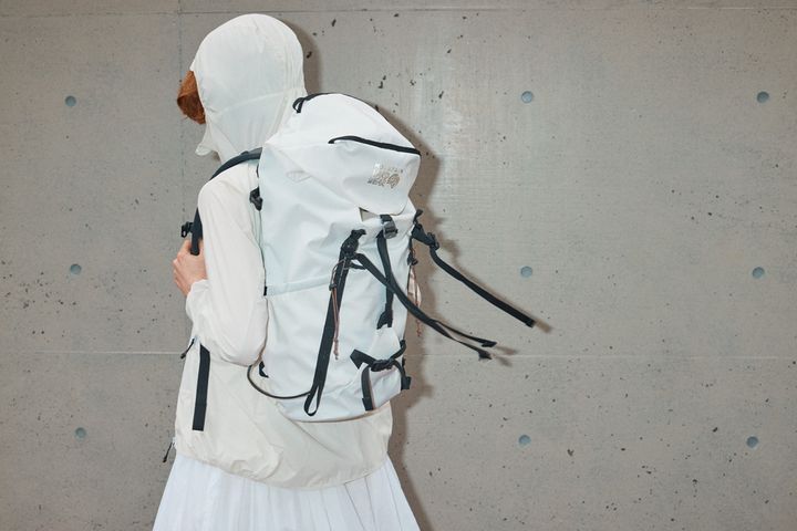 メリハリをつけるのが大切！夏のホワイトコーデとカッコよく決めるコツ