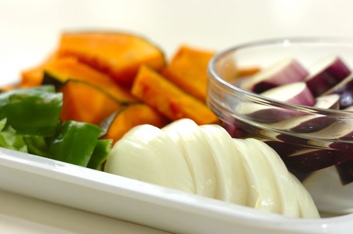 メカジキと夏野菜のカレーの下準備2