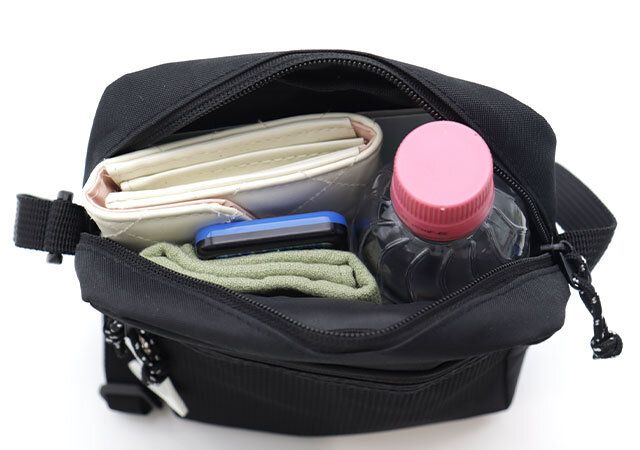 宝島社ムック付録のAIGLEのショルダーバッグ7