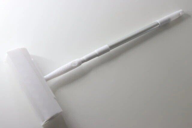 粘着テープクリーナー（ワイドタイプ、伸縮3段式、テープ30周付）1