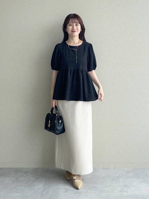 黒ブラウスコーデ3