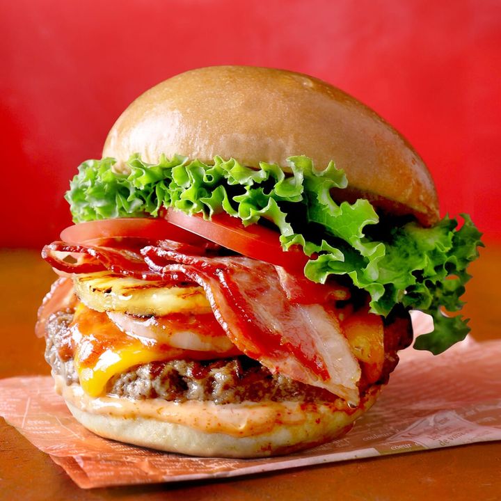 スパイシー シラチャー チーズバーガー