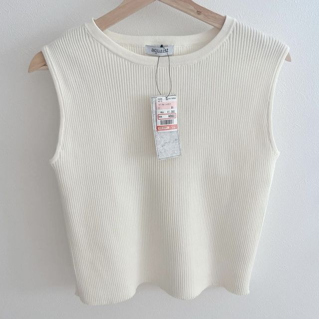 しまむらタンクトップ1