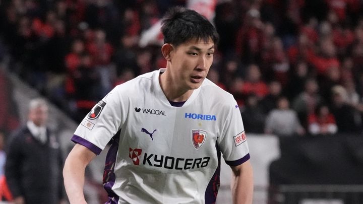 サッカー日本代表、好調J1京都から191cmの長身FWを追加招集！脳震盪選手に代わり初選出「小さい頃からの夢」