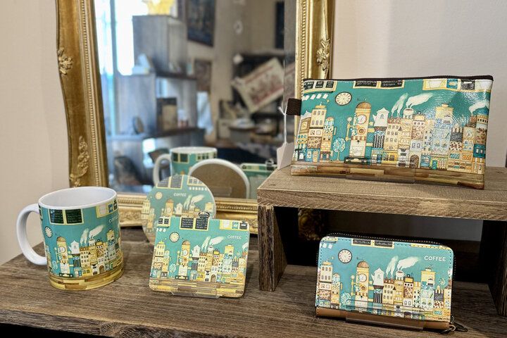 空想の世界がワクワクする雑貨に♪レトロな水彩画のアイテムがそろう。吉祥寺「空想街雑貨店」