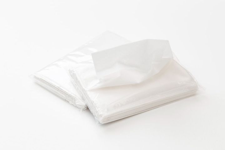 開封済みのポケットティッシュをかばんの中できれいに保管する方法とは？