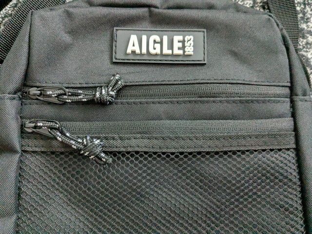 エーグルショルダーバッグダブルファスナー