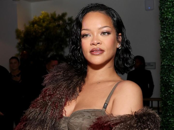 画像: 大勢のセレブが出演した「カープール・カラオケ」